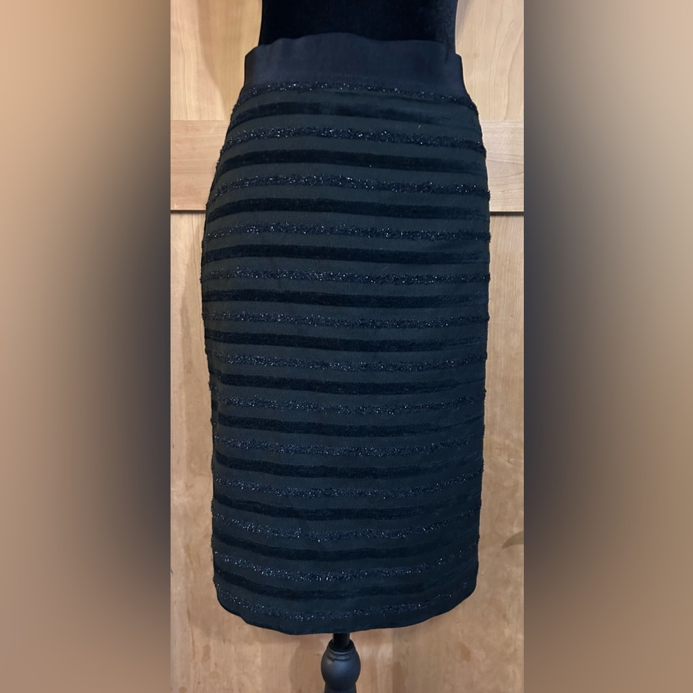 Ann Taylor Black Midi Skirt - Picture 2 of 6
